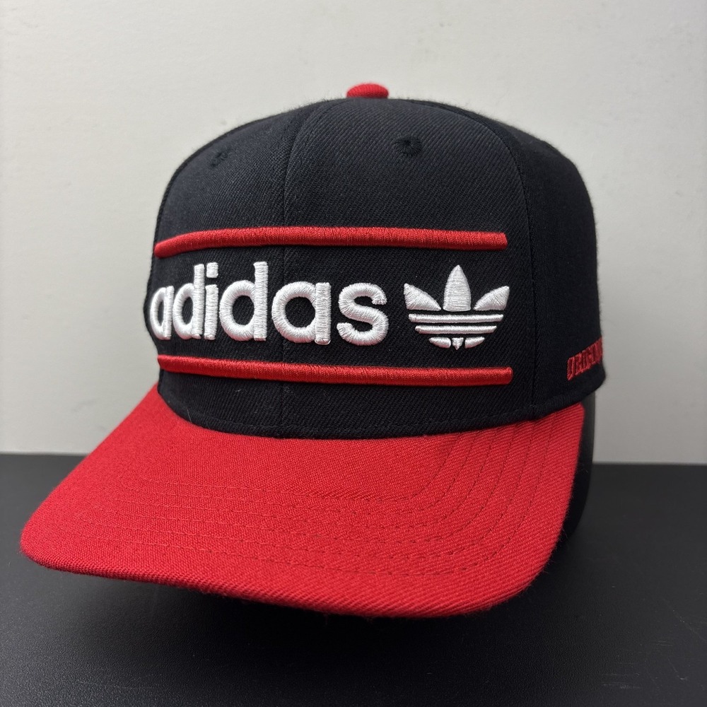 Vintage Y2K Adidas Originals Spellout Embroidered Snapback Hat Black Red Cap